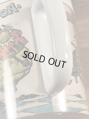 企業キャラクターのレイドバグの70年代ビンテージプラスチックマグ