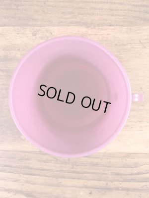 企業キャラクターのクールエイドの80年代ビンテージプラスチックカップ