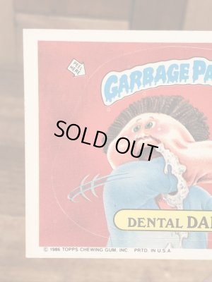 トップス社製のガーベッジペイルキッズの80年代ビンテージステッカーカード