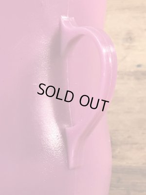 企業キャラクターのクールエイドの80年代ビンテージプラスチックカップ