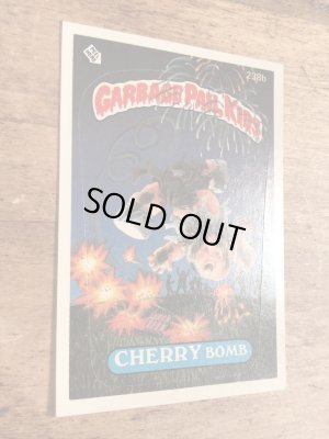 トップス社製のガーベッジペイルキッズの80年代ビンテージステッカーカード