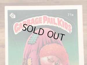 トップス社製のガーベッジペイルキッズの80年代ビンテージステッカーカード