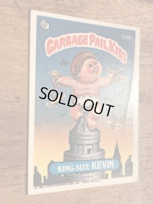 トップス社製のガーベッジペイルキッズの80年代ビンテージステッカーカード