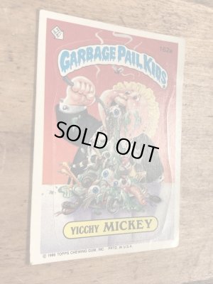 トップス社製のガーベッジペイルキッズの80年代ビンテージステッカーカード