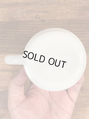 Glasbake社製のArby'sのミルクガラス製ヴィンテージマグ
