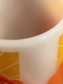他の写真2: Glasbake “Carl's Jr.” Milk Glass Mug　カールスジュニア　ビンテージ　マグカップ　グラスベイク　70年代
