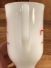 フェデラル社製のカーネルサンダースのミルクガラス製ビンテージマグカップ