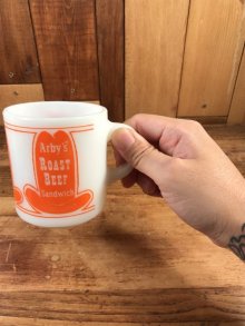 他の写真3: Glasbake “Arby's Roast Beef Sandwich” Milk Glass Mug　アービーズ　ビンテージ　マグカップ　グラスベイク　60〜80年代