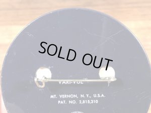 企業キャラクターのウッジーオウルの60〜70年代ビンテージレンチキュラーバッジ