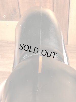 画像14: Flying A Gasoline “Axelrod” Plastic Coin Bank　アクセルロッド　ビンテージ　コインバンクドール　バセットハウンド　60年代