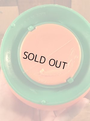 葉っぱの部分がフタになっているフロリダオレンジの60’sヴィンテージジュースジャグ