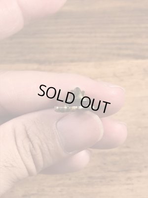 マックトラックのブルドッグの70’sヴィンテージピンズ