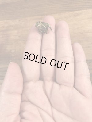 マックトラックのブルドッグの70’sヴィンテージピンズ