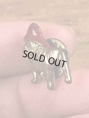 アドバタイジングキャラクターのマックトラックの70年代ビンテージピンバッジ