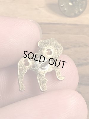 企業キャラクターのマックトラックの70年代ビンテージピンバッジ