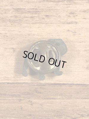 企業キャラクターのMack Truckの70’sヴィンテージピンズ