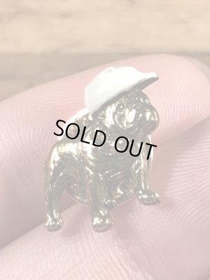 マックトラックのブルドッグの70’sヴィンテージピンズ