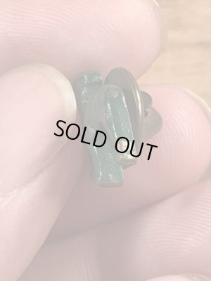 企業キャラクターのMack Truckの70’sヴィンテージピンズ