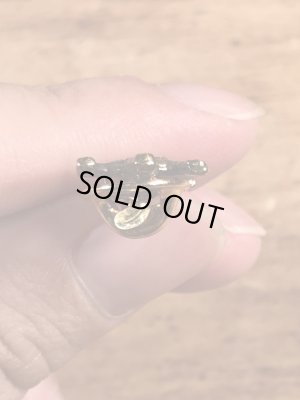 マックトラックのブルドッグの70’sヴィンテージピンズ