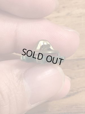 企業キャラクターのMack Truckの70’sヴィンテージピンズ