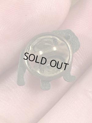 アドバタイジングキャラクターのMack Truckの70’sヴィンテージピンズ