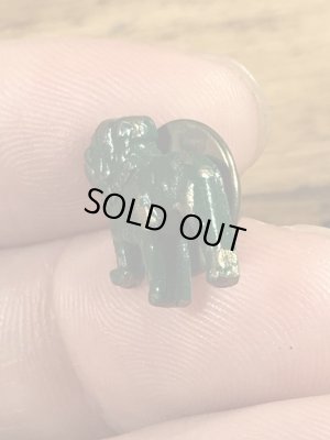 マックトラックのブルドッグの70年代ビンテージピンバッジ