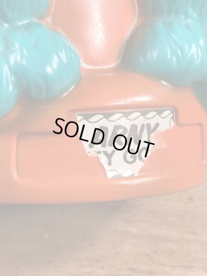 Animals Plus社製のアーニーの70年代ビンテージ貯金箱フィギュア