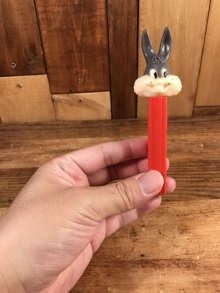 他の写真3: Looney Tunes “Bugs Bunny” No Feet Pez Dispenser　バッグスバニー　ビンテージ　ペッツ　足無し　ルーニーテューンズ　70〜80年代