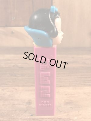 ディズニーキャラクターの白雪姫の60年代ビンテージ足無しペッツ