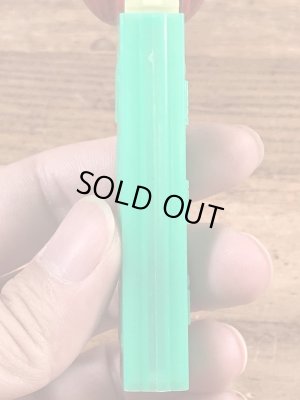 アニマルシリーズのLil Lionの60〜70’sヴィンテージ足無しPezディスペンサー