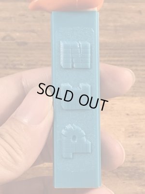 アニマルシリーズのGiraffeの60〜70’sヴィンテージ足無しPezディスペンサー