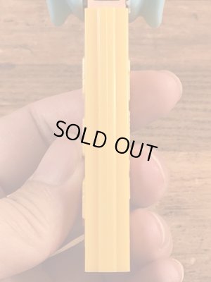 Disneyキャラクターのダンボの60〜70'sヴィンテージ足無しPezディスペンサー