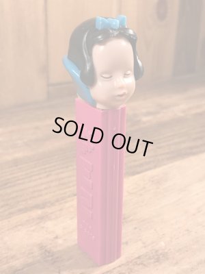 ディズニーキャラクターの白雪姫の60年代ビンテージ足無しペッツ