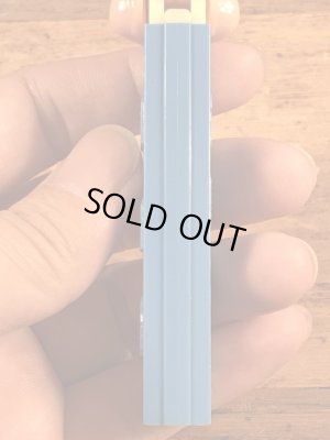 Disneyキャラクターの3匹のこぶたの60〜70'sヴィンテージ足無しPezディスペンサー