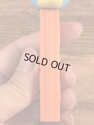 アニマルシリーズのCowの50~60’sヴィンテージ足無しPezディスペンサー