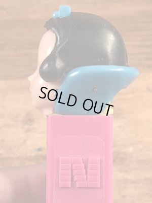 ディズニーキャラクターの白雪姫の60年代ビンテージ足無しペッツ