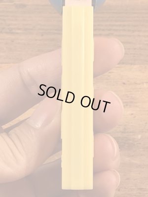 アニマルシリーズのCockatooの70’sヴィンテージ足無しPezディスペンサー