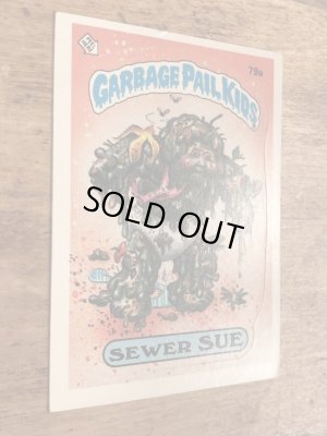 トップス社製のガーベッジペイルキッズの80年代ビンテージステッカーカード