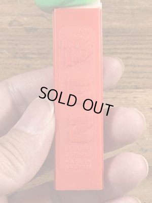 アニマルシリーズのYappy Dogの60〜70’sヴィンテージ足無しPezディスペンサー