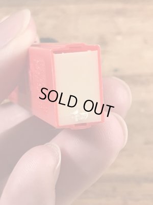 DisneyキャラクターのCaptain Hookの60〜70'sヴィンテージ足無しPezディスペンサー