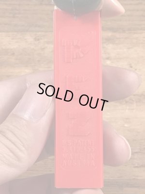 DisneyキャラクターのCaptain Hookの60〜70'sヴィンテージ足無しPezディスペンサー