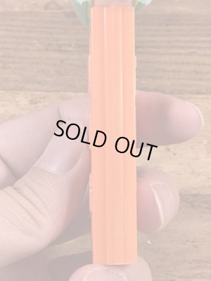 アニマルシリーズのワニの50~60’sヴィンテージ足無しPezディスペンサー