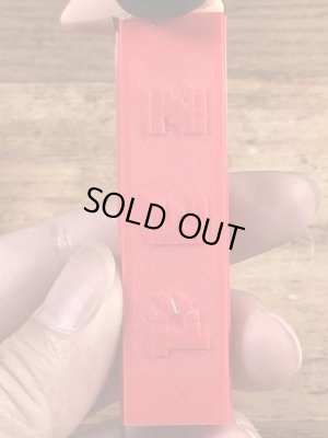 DisneyキャラクターのCaptain Hookの60〜70'sヴィンテージ足無しPezディスペンサー