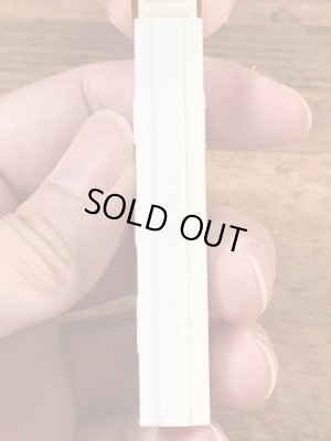 ヒューマンシリーズのNurseの70’sヴィンテージ足無しPezディスペンサー