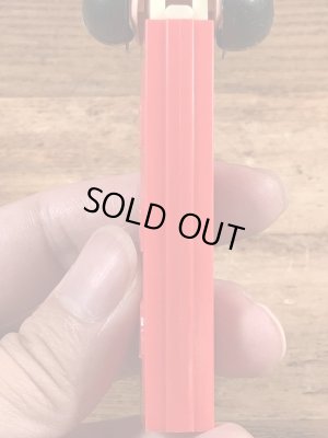 DisneyキャラクターのCaptain Hookの60〜70'sヴィンテージ足無しPezディスペンサー