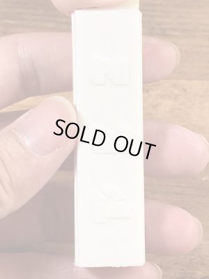 ヒューマンシリーズのNurseの70’sヴィンテージ足無しPezディスペンサー