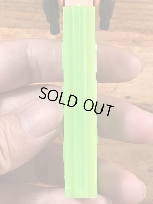 黄緑ステムのIndian Maidenの50〜60’sヴィンテージ足無しPezディスペンサー