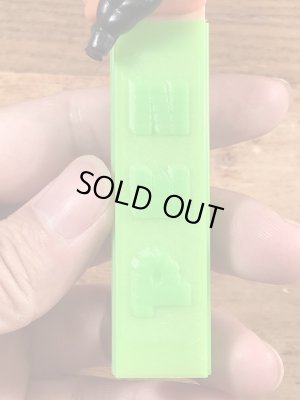 黄緑ステムのIndian Maidenの50〜60’sヴィンテージ足無しPezディスペンサー