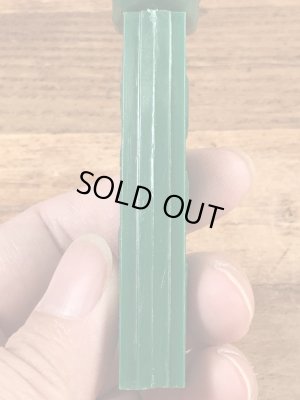 マーベルヒーローのIncredible Hulkの60〜70’sヴィンテージ足無しPezディスペンサー