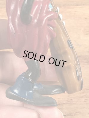 カリフォルニアレーズンズのベースプレイヤーの80’sヴィンテージPVCフィギュア